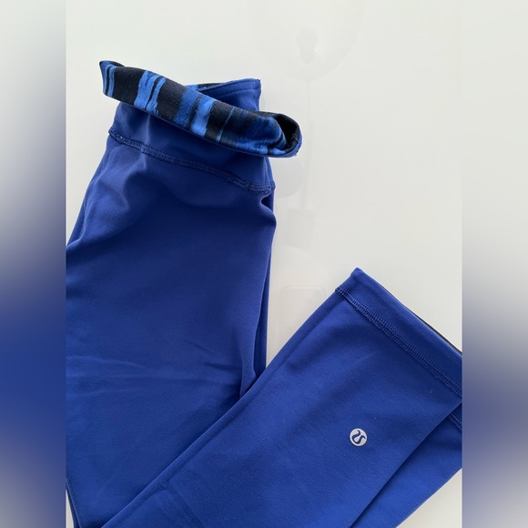 Lululemon REVERSIBLE Wunder Under Leggings | Size 4 - Picture 5 of 7